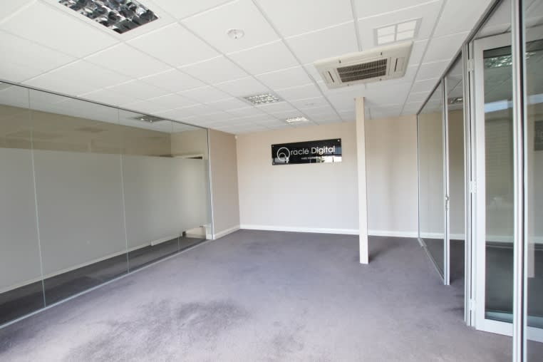 Click to view all images 2/8 Commerce Street Malaga WA 6090 - Image 3