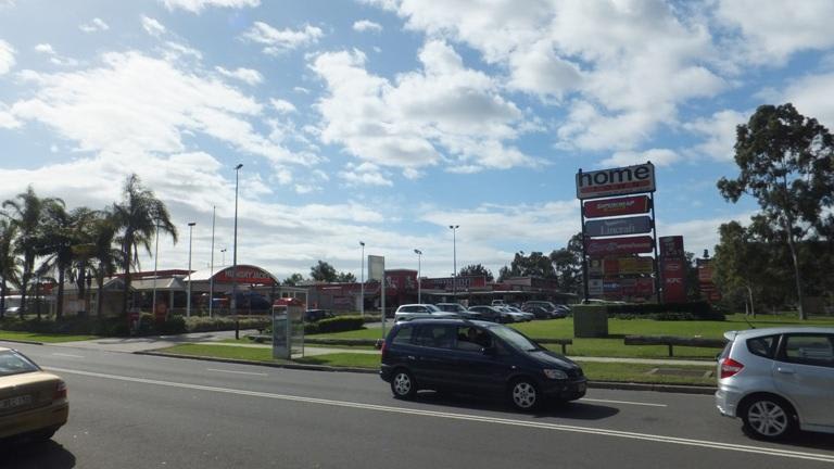 Click to view all images Area 1 Hume Highway Warwick Farm NSW 2170 - Image 2