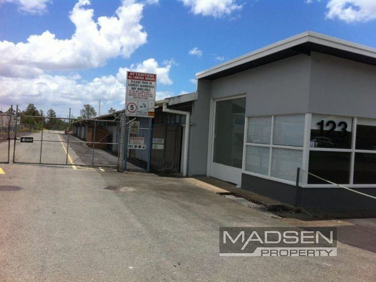 Click to view all images 123 Marshall Road Rocklea QLD 4106 - Image 3