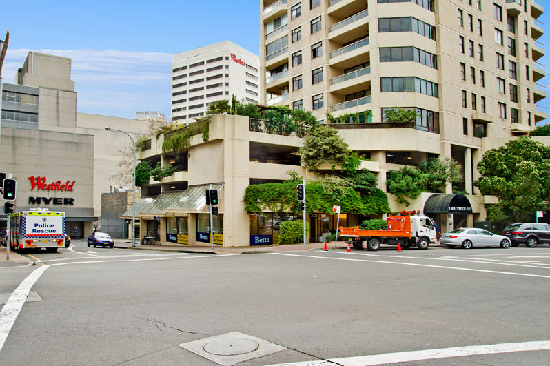 Click to view all images 8/4-12 Waverley Street Bondi Junction NSW 2022 - Image 3