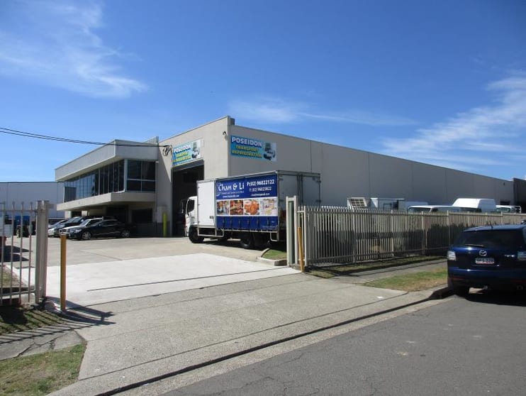 Click to view all images Unit 1/6 Church Road Moorebank NSW 2170 - Image 1