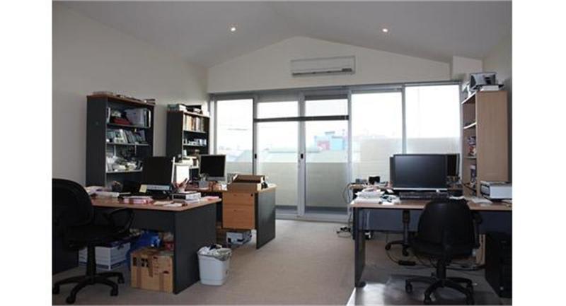 4/175 Lord Street Richmond VIC 3121 - Image 2