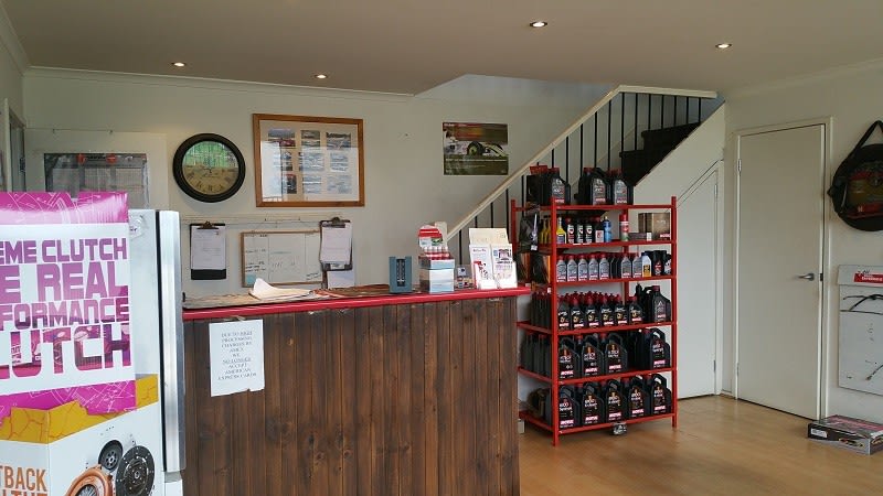 Click to view all images 2 Minnie Street Yarraville VIC 3013 - Image 2