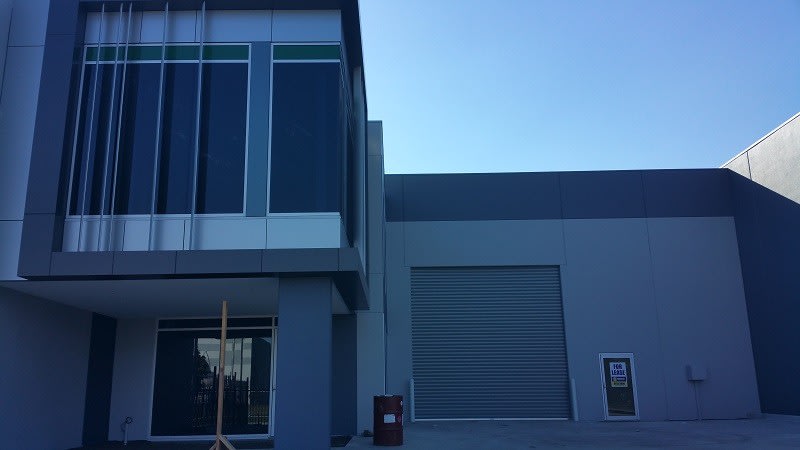 Click to view all images 19 Latitude Boulevard Thomastown VIC 3074 - Image 1