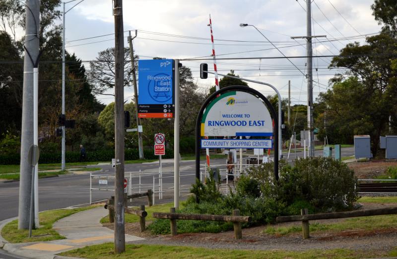 Click to view all images 8A Railway Avenue Ringwood East VIC 3135 - Image 2