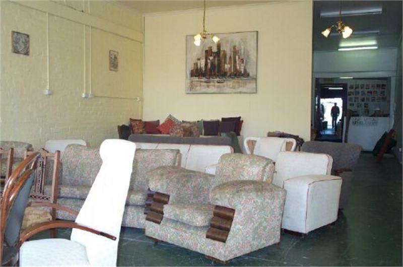Click to view all images 73 Upper Heidelberg Road Ivanhoe VIC 3079 - Image 2