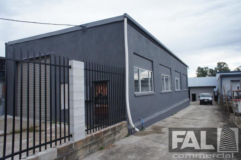 Click to view all images Unit 3/23 Dollis Street Rocklea QLD 4106 - Image 3