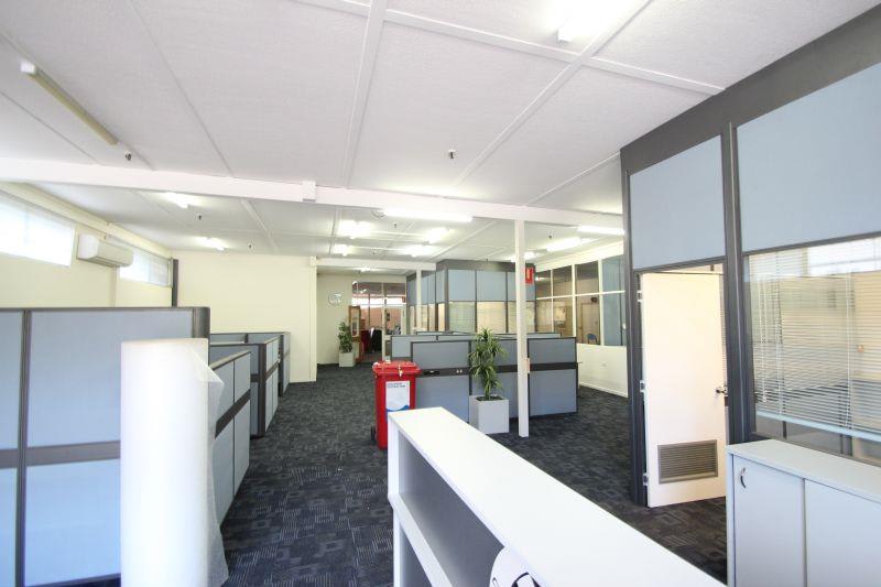 Click to view all images 5 Ferndell St South Granville NSW 2142 - Image 2