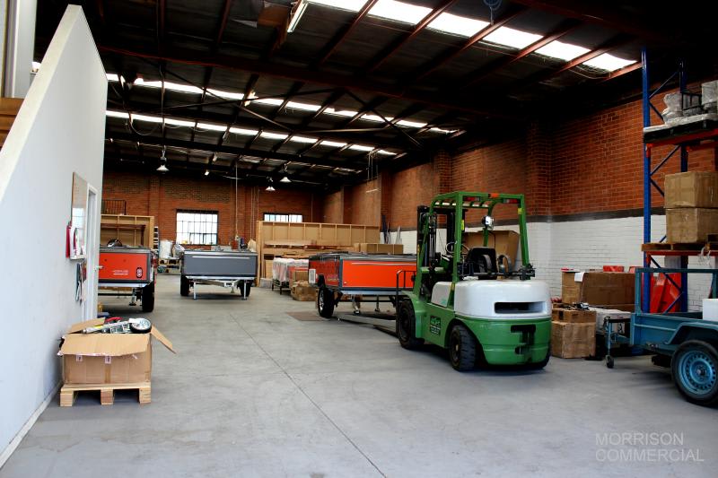 Click to view all images 2/23 Industrial Drive Braeside VIC 3195 - Image 3