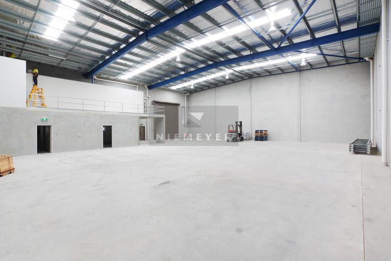 Click to view all images 13-21 Hallmark Street Pendle Hill NSW 2145 - Image 3