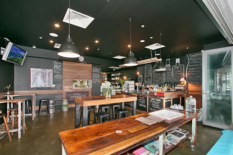 Click to view all images Coolangatta QLD 4225 - Image 3