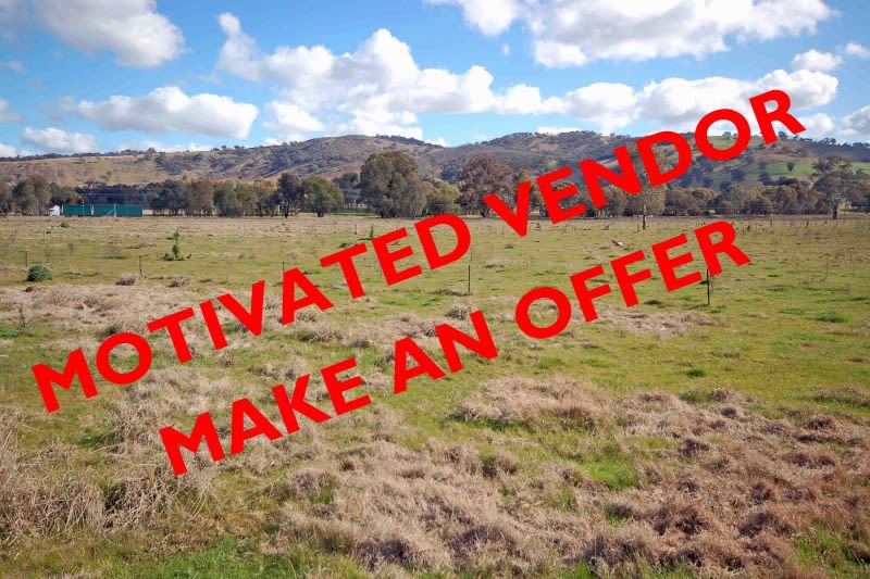 Click to view all images 15 Old Barnawartha Road Wodonga VIC 3690 - Image 3