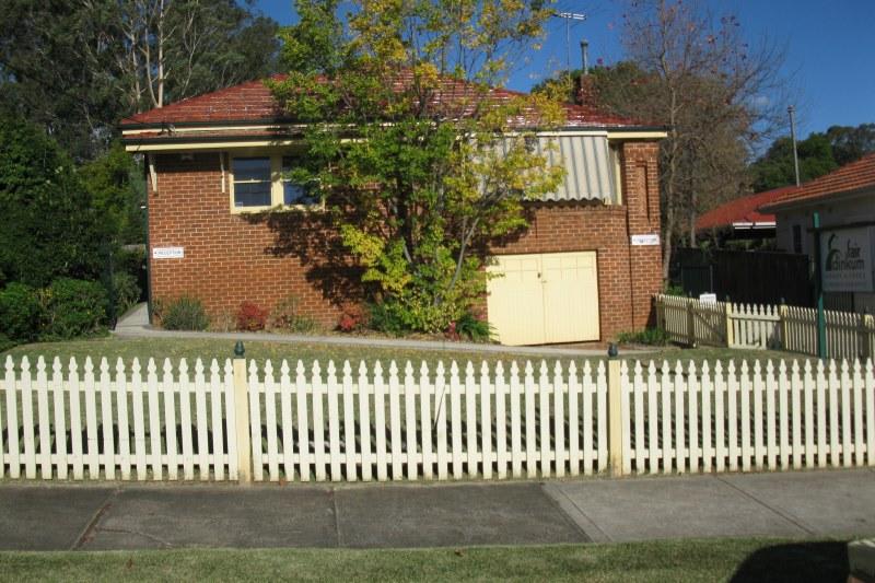 Click to view all images 2/16 Broughton Street Camden NSW 2570 - Image 2