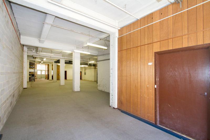 Click to view all images 2/30 Wangaratta Street Richmond VIC 3121 - Image 3