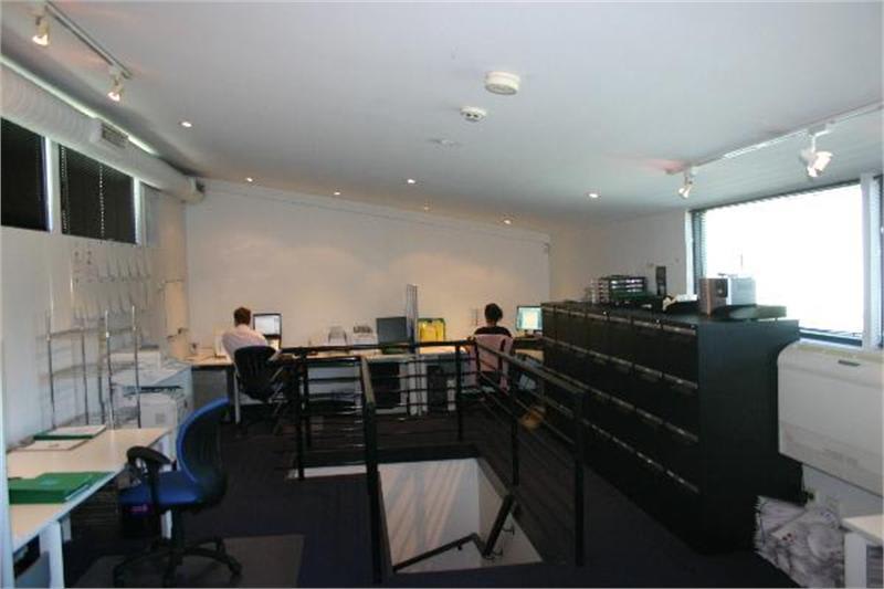 Click to view all images 2 Craine Street South Melbourne VIC 3205 - Image 3