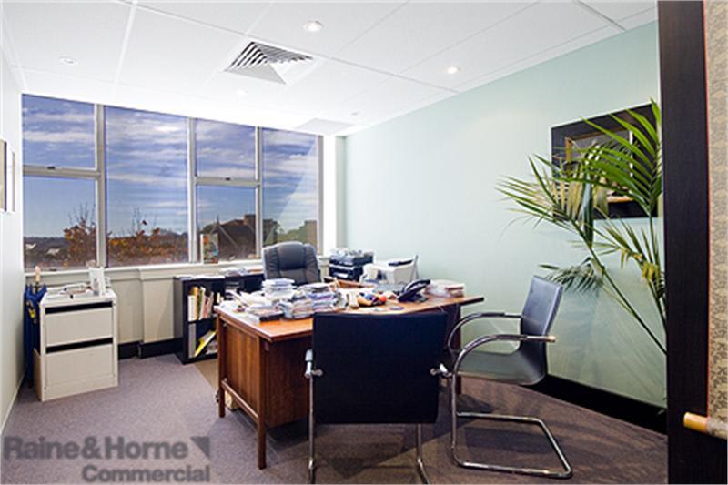 Click to view all images Suite 404/10-12 Clarke Street Crows Nest NSW 2065 - Image 3
