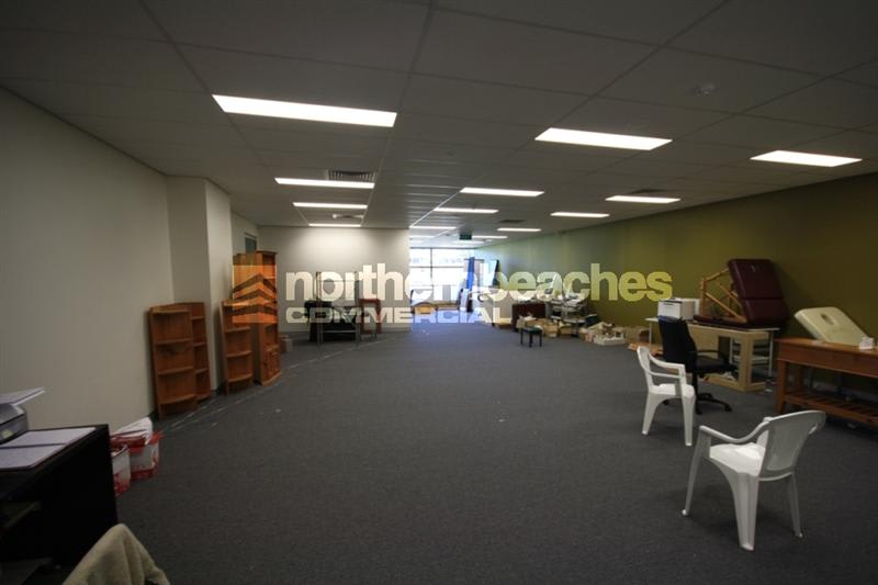 Click to view all images Belrose NSW 2085 - Image 3