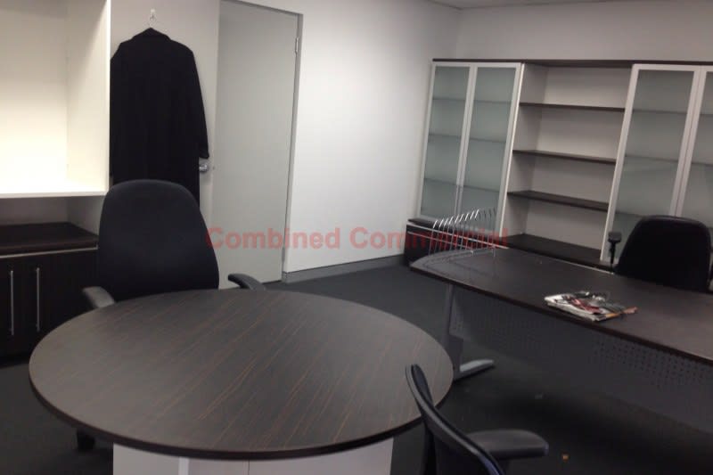 Click to view all images 1-5/4 George Hunter Drive Narellan NSW 2567 - Image 3