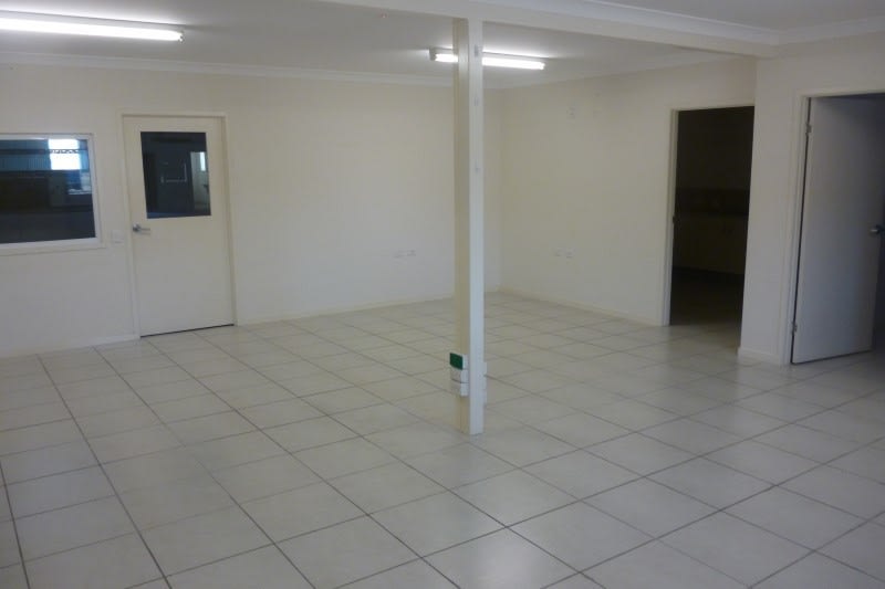 Click to view all images 17 Mackley Street Garbutt QLD 4814 - Image 2