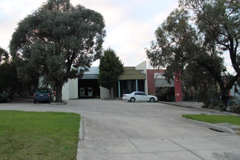Click to view all images 68 Melverton Drive Hallam VIC 3803 - Image 2
