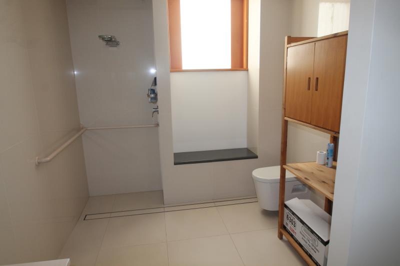 Click to view all images Newstead QLD 4006 - Image 3