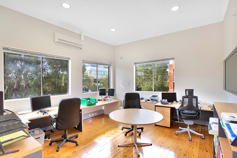 Click to view all images 92 Dunning Avenue Rosebery NSW 2018 - Image 1
