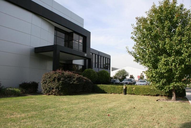 Click to view all images 47 WANGARA ROAD Cheltenham VIC 3192 - Image 3