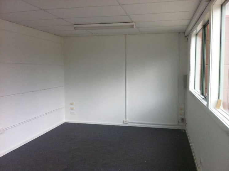 Click to view all images 53-55 Enterprise Avenue Berwick VIC 3806 - Image 3
