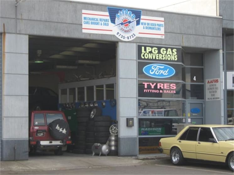 Click to view all images 4 Trade Place Lilydale VIC 3140 - Image 1