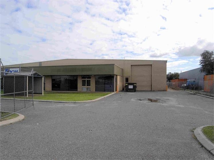 Click to view all images Unit 2/9-11 Noble Street Kewdale WA 6105 - Image 1