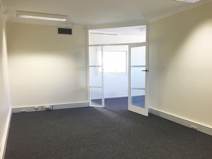 Click to view all images 47 Edward Street Brunswick VIC 3056 - Image 3