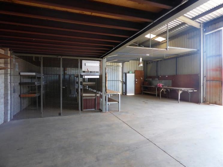 52 Mountbatten Dr Dubbo NSW 2830 - Image 3