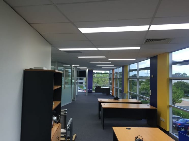 Click to view all images 4/26 Brandl Street Eight Mile Plains QLD 4113 - Image 3
