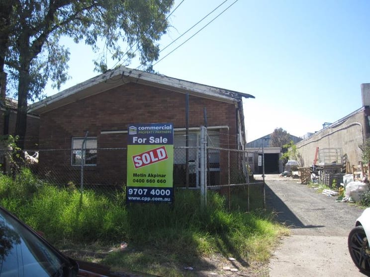 Click to view all images 18 Arkley Street Bankstown NSW 2200 - Image 1