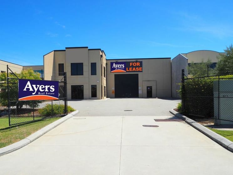 Click to view all images 26 Millrose Malaga WA 6090 - Image 1
