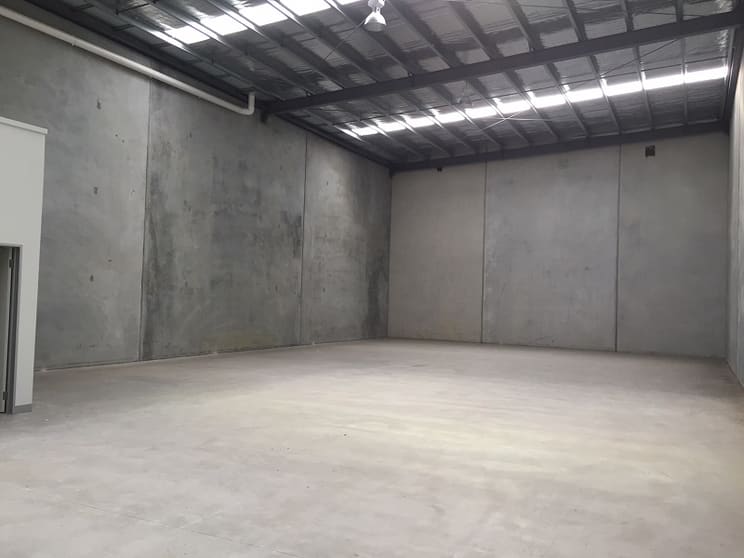 Click to view all images 33/35-37 Jessica Road Campbellfield VIC 3061 - Image 3
