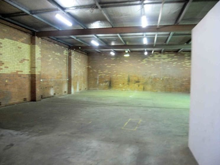 Click to view all images 1/113 President Street Welshpool WA 6106 - Image 2
