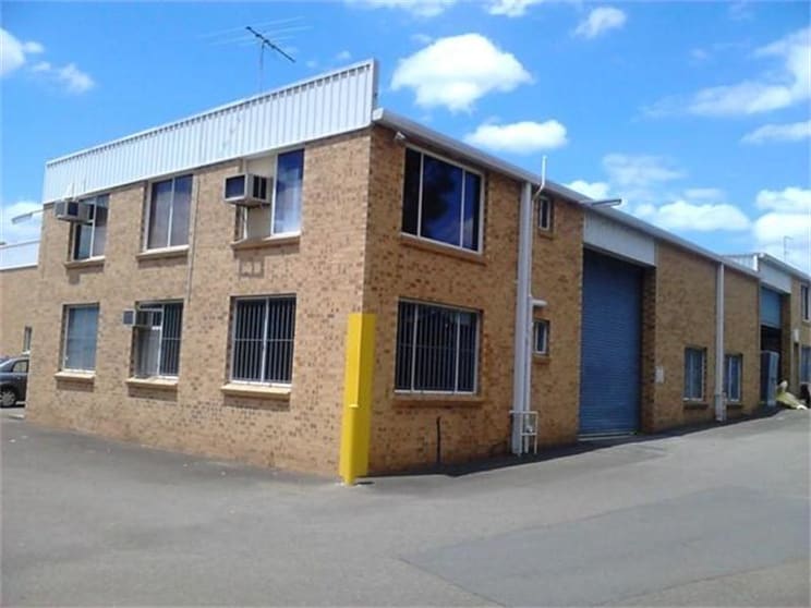 Click to view all images Girraween NSW 2145 - Image 2