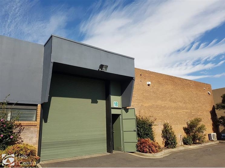 Click to view all images 18/44 Carrington Road Castle Hill NSW 2154 - Image 1
