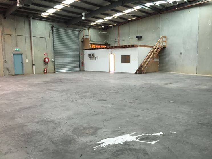 Click to view all images Factory 6/20 Peel Street Eltham VIC 3095 - Image 2