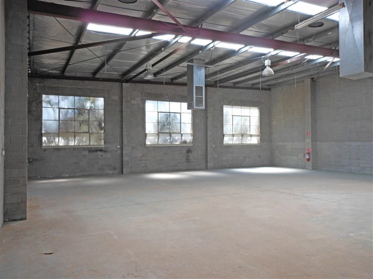 Click to view all images 2/31 Dalgety Street Oakleigh VIC 3166 - Image 1