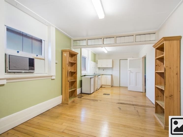 Click to view all images 353 Ruthven Street Toowoomba City QLD 4350 - Image 3
