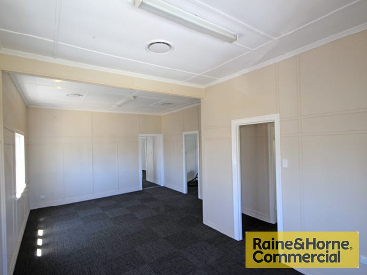 Click to view all images Albion QLD 4010 - Image 2