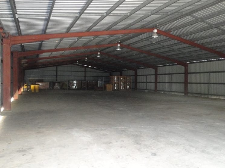 Click to view all images 36B Gladstone Benaraby Toolooa QLD 4680 - Image 2
