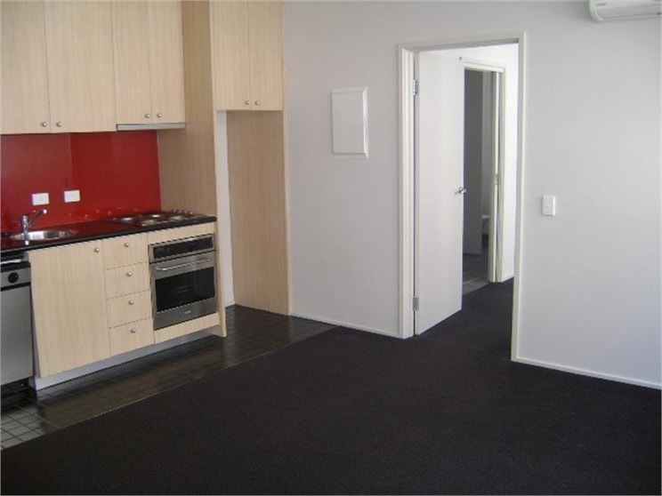 Click to view all images Unit 1/7 Waterloo Road Collingwood VIC 3066 - Image 2