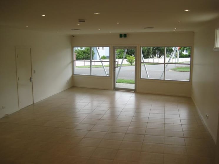 Click to view all images Brighton QLD 4017 - Image 2