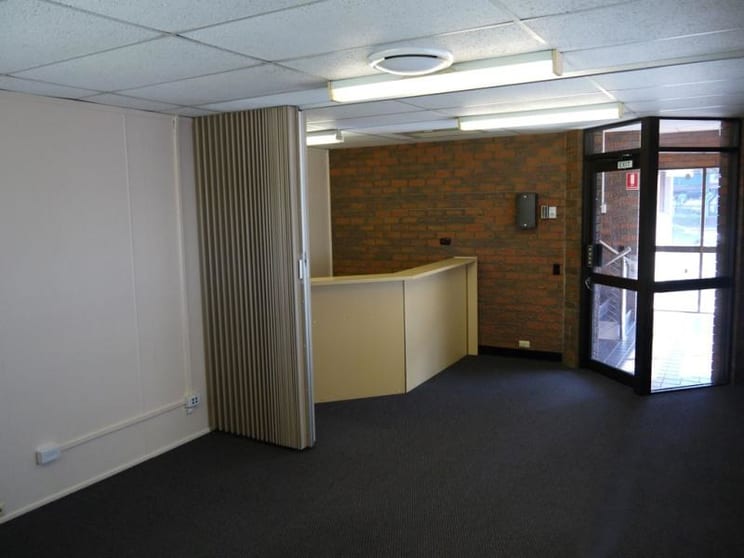 Click to view all images Strathpine QLD 4500 - Image 2