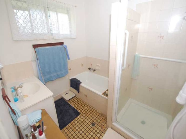 Click to view all images 13 Hawkins Street Beaudesert QLD 4285 - Image 2