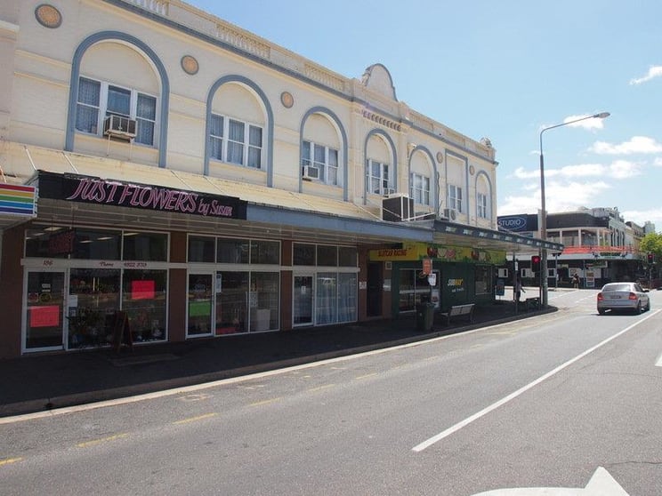 Click to view all images 21 William Street Rockhampton City QLD 4700 - Image 3