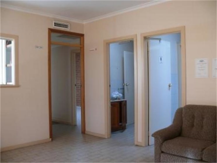 Click to view all images 19 The Mall Croydon South VIC 3136 - Image 1